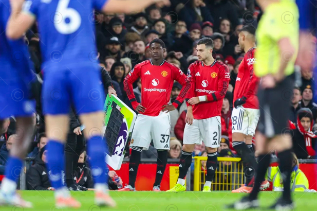 九游体育APP-转会期曼联外线爆发：中超节点到来，悬念犹存，纪律约束更严格